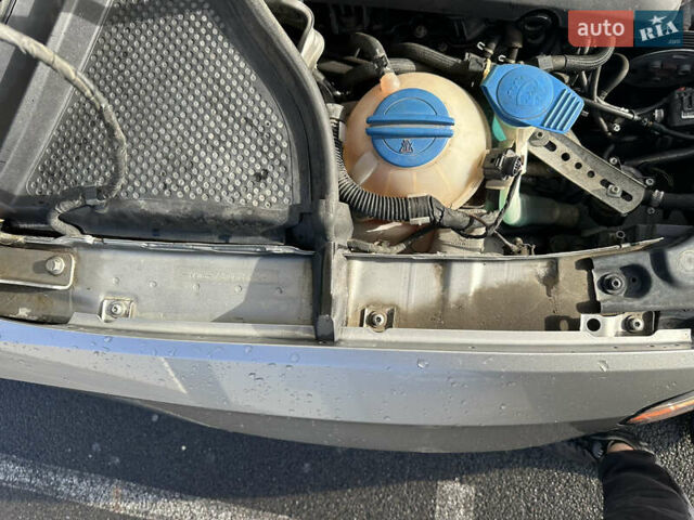 Серый Фольксваген Пассат, объемом двигателя 2.5 л и пробегом 226 тыс. км за 10500 $, фото 34 на Automoto.ua