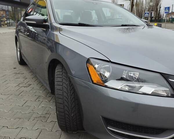 Сірий Фольксваген Пассат, об'ємом двигуна 2.48 л та пробігом 123 тис. км за 11300 $, фото 10 на Automoto.ua