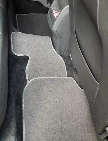 Серый Фольксваген Пассат, объемом двигателя 2.5 л и пробегом 219 тыс. км за 12000 $, фото 15 на Automoto.ua