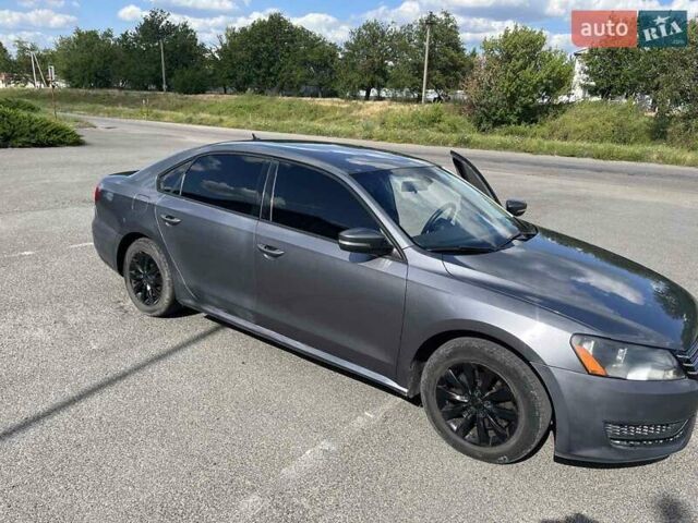 Серый Фольксваген Пассат, объемом двигателя 2.48 л и пробегом 165 тыс. км за 10700 $, фото 3 на Automoto.ua