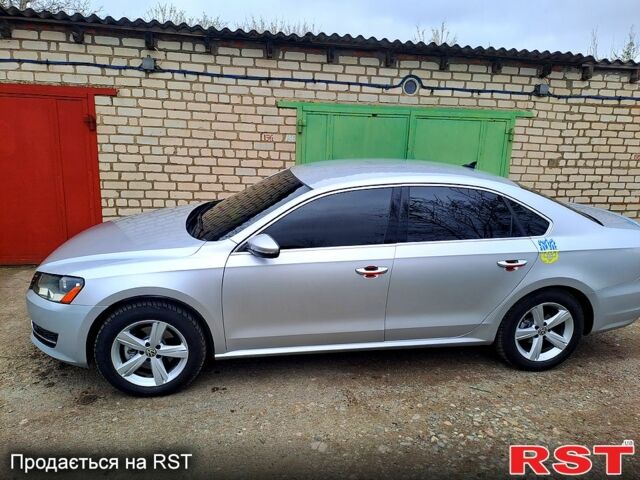 Серый Фольксваген Пассат, объемом двигателя 1.8 л и пробегом 124 тыс. км за 10500 $, фото 2 на Automoto.ua