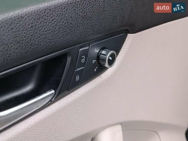 Сірий Фольксваген Пассат, об'ємом двигуна 1.8 л та пробігом 260 тис. км за 11490 $, фото 21 на Automoto.ua