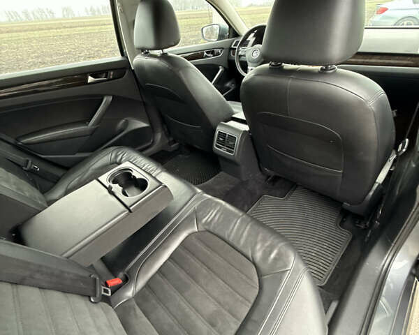 Серый Фольксваген Пассат, объемом двигателя 1.97 л и пробегом 189 тыс. км за 12200 $, фото 23 на Automoto.ua