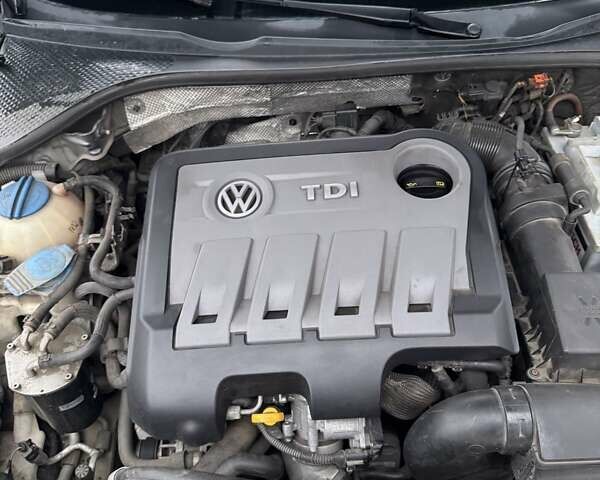 Сірий Фольксваген Пассат, об'ємом двигуна 2 л та пробігом 131 тис. км за 12300 $, фото 18 на Automoto.ua