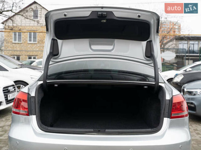 Сірий Фольксваген Пассат, об'ємом двигуна 2 л та пробігом 142 тис. км за 13200 $, фото 9 на Automoto.ua