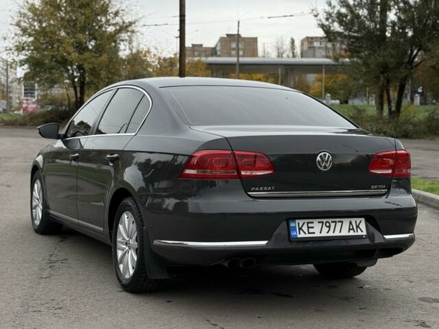 Серый Фольксваген Пассат, объемом двигателя 2 л и пробегом 277 тыс. км за 12150 $, фото 2 на Automoto.ua