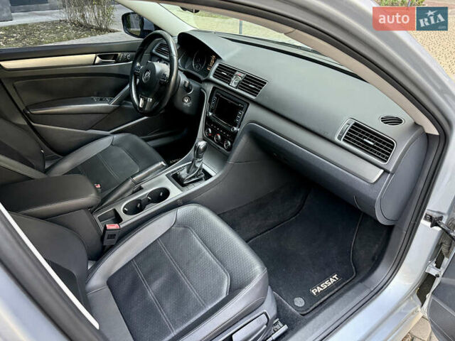 Сірий Фольксваген Пассат, об'ємом двигуна 2 л та пробігом 165 тис. км за 10500 $, фото 19 на Automoto.ua