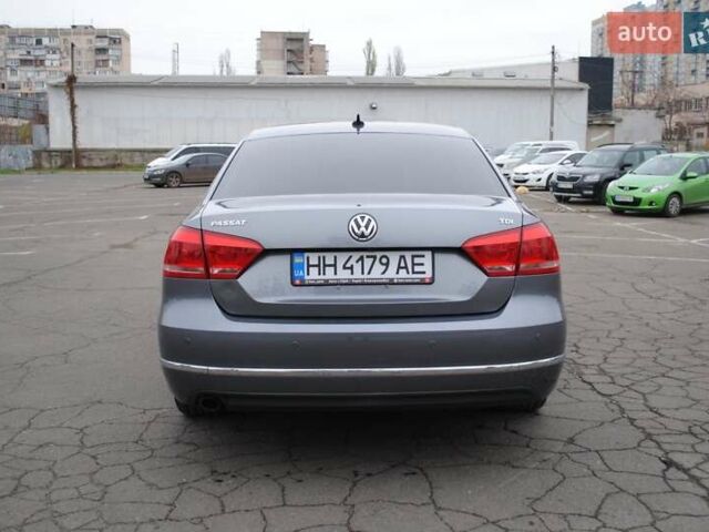 Сірий Фольксваген Пассат, об'ємом двигуна 1.97 л та пробігом 235 тис. км за 12999 $, фото 11 на Automoto.ua