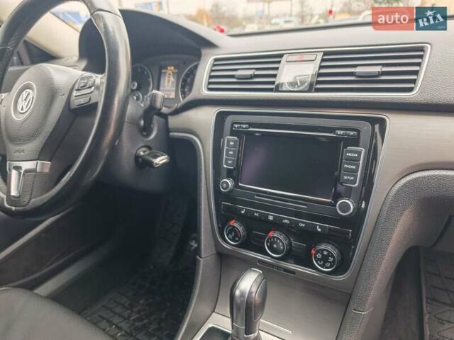 Сірий Фольксваген Пассат, об'ємом двигуна 1.8 л та пробігом 130 тис. км за 10999 $, фото 21 на Automoto.ua