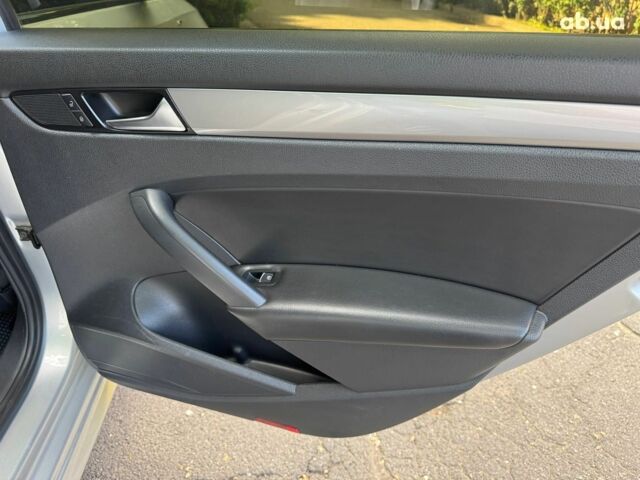 Серый Фольксваген Пассат, объемом двигателя 1.8 л и пробегом 245 тыс. км за 11390 $, фото 17 на Automoto.ua