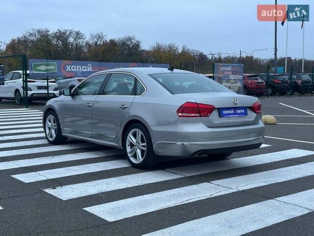 Серый Фольксваген Пассат, объемом двигателя 1.97 л и пробегом 217 тыс. км за 13000 $, фото 6 на Automoto.ua