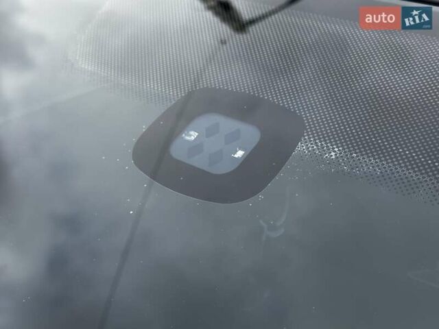 Сірий Фольксваген Пассат, об'ємом двигуна 1.6 л та пробігом 350 тис. км за 10999 $, фото 16 на Automoto.ua