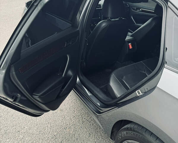 Сірий Фольксваген Пассат, об'ємом двигуна 1.97 л та пробігом 140 тис. км за 14500 $, фото 12 на Automoto.ua