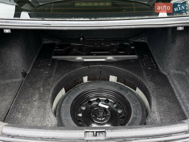 Серый Фольксваген Пассат, объемом двигателя 1.8 л и пробегом 197 тыс. км за 10499 $, фото 63 на Automoto.ua