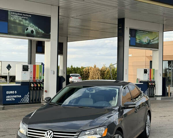 Сірий Фольксваген Пассат, об'ємом двигуна 1.8 л та пробігом 80 тис. км за 12999 $, фото 5 на Automoto.ua