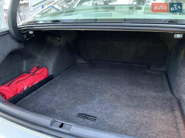 Сірий Фольксваген Пассат, об'ємом двигуна 1.8 л та пробігом 128 тис. км за 11700 $, фото 26 на Automoto.ua