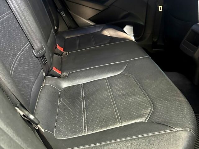 Сірий Фольксваген Пассат, об'ємом двигуна 1.8 л та пробігом 226 тис. км за 9000 $, фото 10 на Automoto.ua