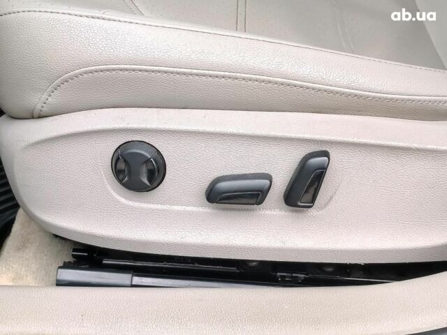 Серый Фольксваген Пассат, объемом двигателя 1.8 л и пробегом 260 тыс. км за 11490 $, фото 23 на Automoto.ua