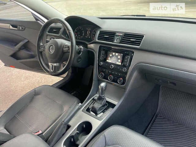 Серый Фольксваген Пассат, объемом двигателя 1.8 л и пробегом 141 тыс. км за 2300 $, фото 14 на Automoto.ua