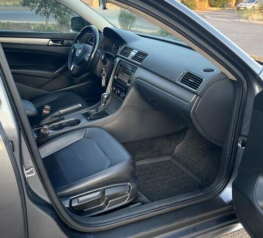 Сірий Фольксваген Пассат, об'ємом двигуна 1.97 л та пробігом 266 тис. км за 11500 $, фото 2 на Automoto.ua