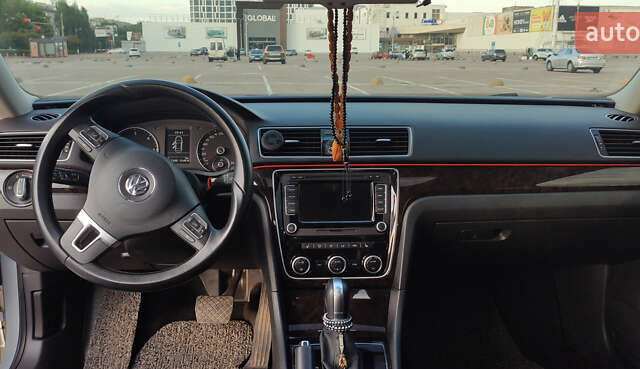 Серый Фольксваген Пассат, объемом двигателя 1.97 л и пробегом 248 тыс. км за 12900 $, фото 6 на Automoto.ua