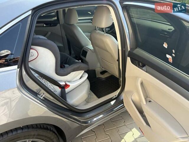 Сірий Фольксваген Пассат, об'ємом двигуна 1.97 л та пробігом 170 тис. км за 12600 $, фото 11 на Automoto.ua