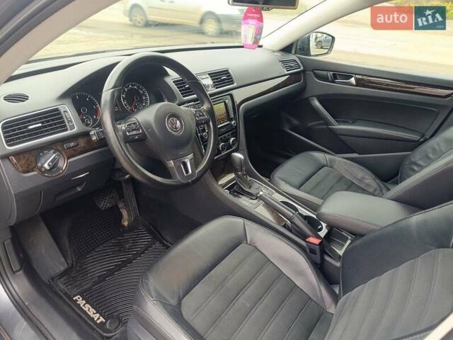 Сірий Фольксваген Пассат, об'ємом двигуна 1.97 л та пробігом 190 тис. км за 12000 $, фото 24 на Automoto.ua