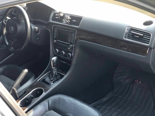 Сірий Фольксваген Пассат, об'ємом двигуна 2 л та пробігом 214 тис. км за 13200 $, фото 3 на Automoto.ua