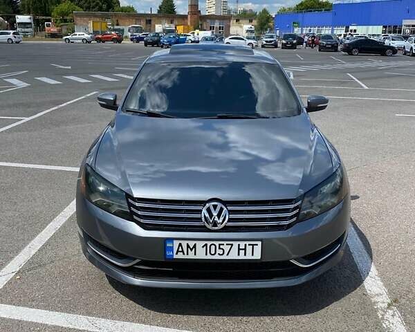 Серый Фольксваген Пассат, объемом двигателя 2 л и пробегом 202 тыс. км за 12000 $, фото 2 на Automoto.ua