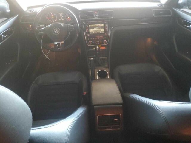 Серый Фольксваген Пассат, объемом двигателя 2 л и пробегом 184 тыс. км за 1500 $, фото 7 на Automoto.ua