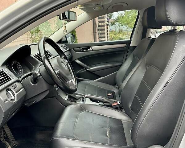 Серый Фольксваген Пассат, объемом двигателя 1.8 л и пробегом 167 тыс. км за 11000 $, фото 16 на Automoto.ua