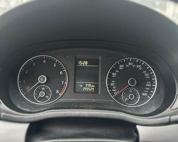 Сірий Фольксваген Пассат, об'ємом двигуна 1.8 л та пробігом 299 тис. км за 9500 $, фото 14 на Automoto.ua