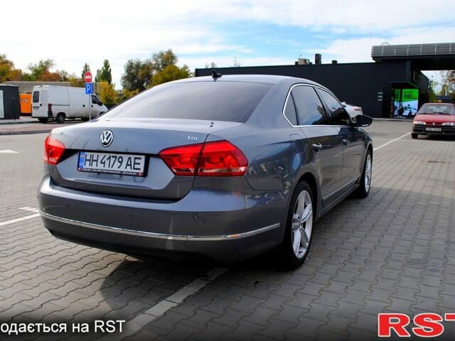 Серый Фольксваген Пассат, объемом двигателя 2 л и пробегом 235 тыс. км за 13700 $, фото 3 на Automoto.ua