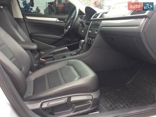 Сірий Фольксваген Пассат, об'ємом двигуна 1.8 л та пробігом 110 тис. км за 12500 $, фото 4 на Automoto.ua