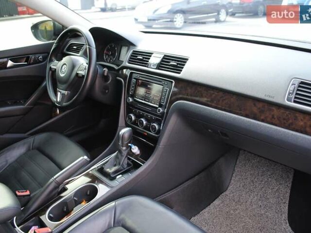 Сірий Фольксваген Пассат, об'ємом двигуна 1.97 л та пробігом 235 тис. км за 13700 $, фото 11 на Automoto.ua