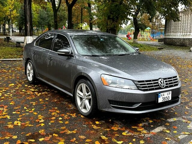 Серый Фольксваген Пассат, объемом двигателя 2 л и пробегом 205 тыс. км за 10500 $, фото 1 на Automoto.ua