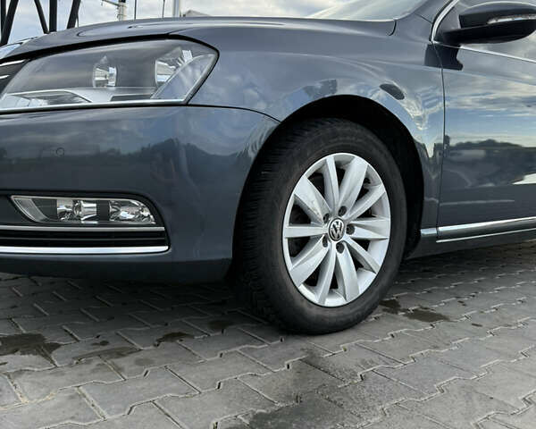 Серый Фольксваген Пассат, объемом двигателя 1.6 л и пробегом 217 тыс. км за 11999 $, фото 9 на Automoto.ua