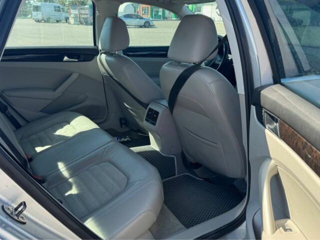 Сірий Фольксваген Пассат, об'ємом двигуна 2 л та пробігом 218 тис. км за 9500 $, фото 9 на Automoto.ua