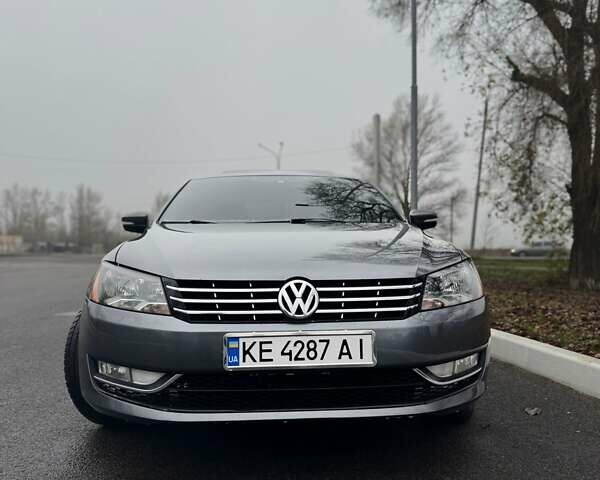 Сірий Фольксваген Пассат, об'ємом двигуна 2 л та пробігом 131 тис. км за 12300 $, фото 2 на Automoto.ua