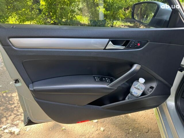 Серый Фольксваген Пассат, объемом двигателя 1.8 л и пробегом 245 тыс. км за 11390 $, фото 10 на Automoto.ua