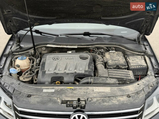 Серый Фольксваген Пассат, объемом двигателя 1.97 л и пробегом 277 тыс. км за 12150 $, фото 29 на Automoto.ua