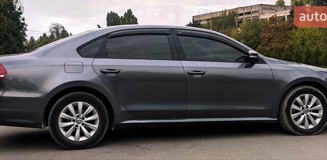 Серый Фольксваген Пассат, объемом двигателя 1.8 л и пробегом 249 тыс. км за 7950 $, фото 3 на Automoto.ua