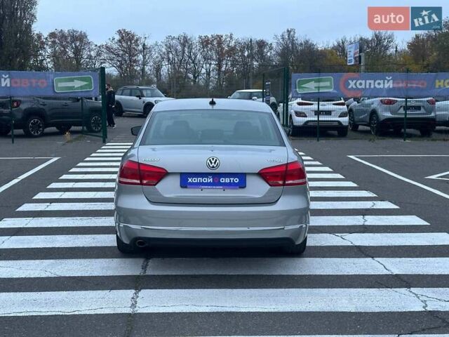 Серый Фольксваген Пассат, объемом двигателя 1.97 л и пробегом 217 тыс. км за 13000 $, фото 5 на Automoto.ua