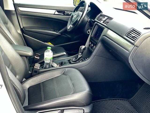 Сірий Фольксваген Пассат, об'ємом двигуна 1.8 л та пробігом 182 тис. км за 9500 $, фото 11 на Automoto.ua