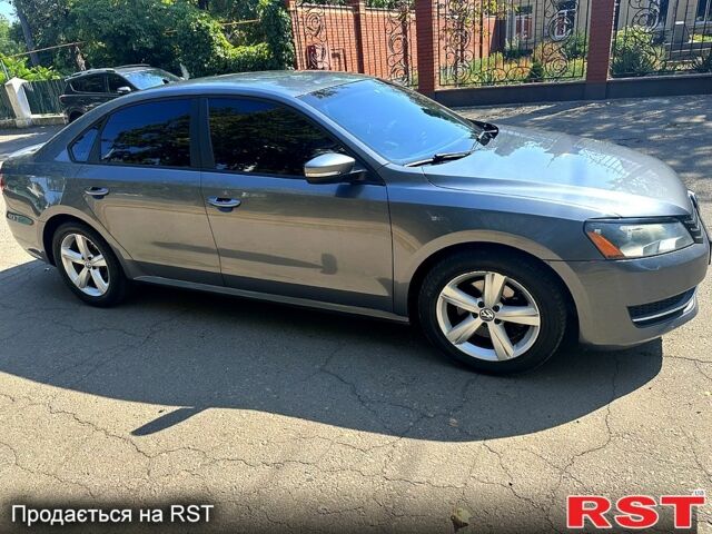 Сірий Фольксваген Пассат, об'ємом двигуна 1.8 л та пробігом 226 тис. км за 9000 $, фото 2 на Automoto.ua