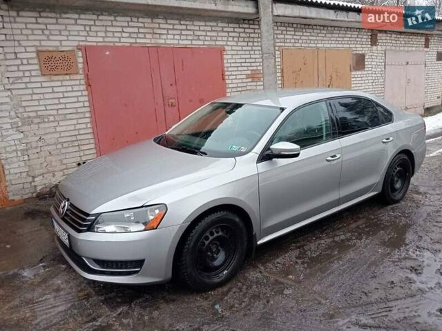 Серый Фольксваген Пассат, объемом двигателя 1.8 л и пробегом 160 тыс. км за 9000 $, фото 1 на Automoto.ua