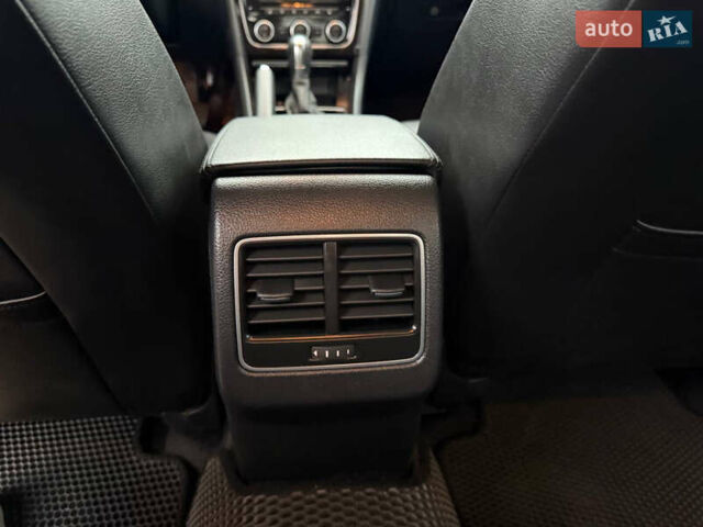 Серый Фольксваген Пассат, объемом двигателя 2 л и пробегом 110 тыс. км за 13200 $, фото 30 на Automoto.ua