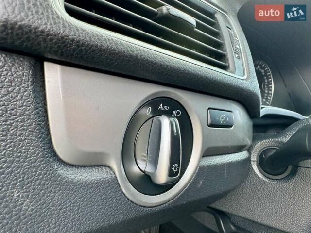 Серый Фольксваген Пассат, объемом двигателя 1.8 л и пробегом 199 тыс. км за 7999 $, фото 12 на Automoto.ua