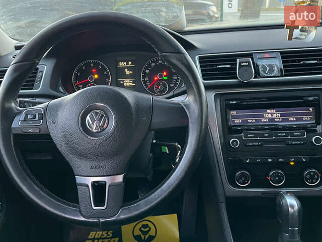 Серый Фольксваген Пассат, объемом двигателя 1.8 л и пробегом 212 тыс. км за 8900 $, фото 10 на Automoto.ua