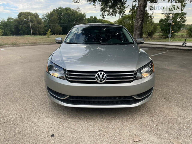 Серый Фольксваген Пассат, объемом двигателя 1.8 л и пробегом 141 тыс. км за 2300 $, фото 1 на Automoto.ua